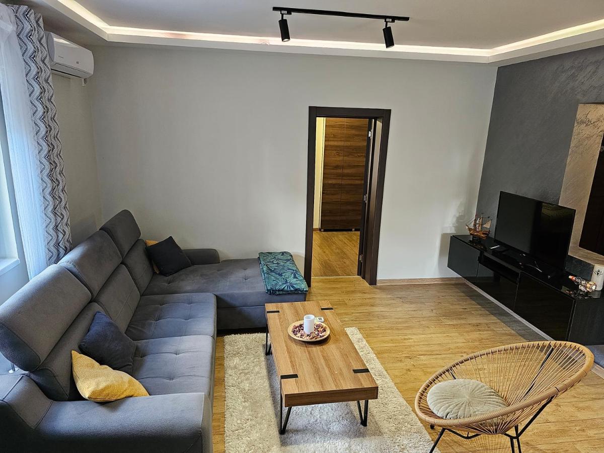 Aerovista Apartment Surčin المظهر الخارجي الصورة